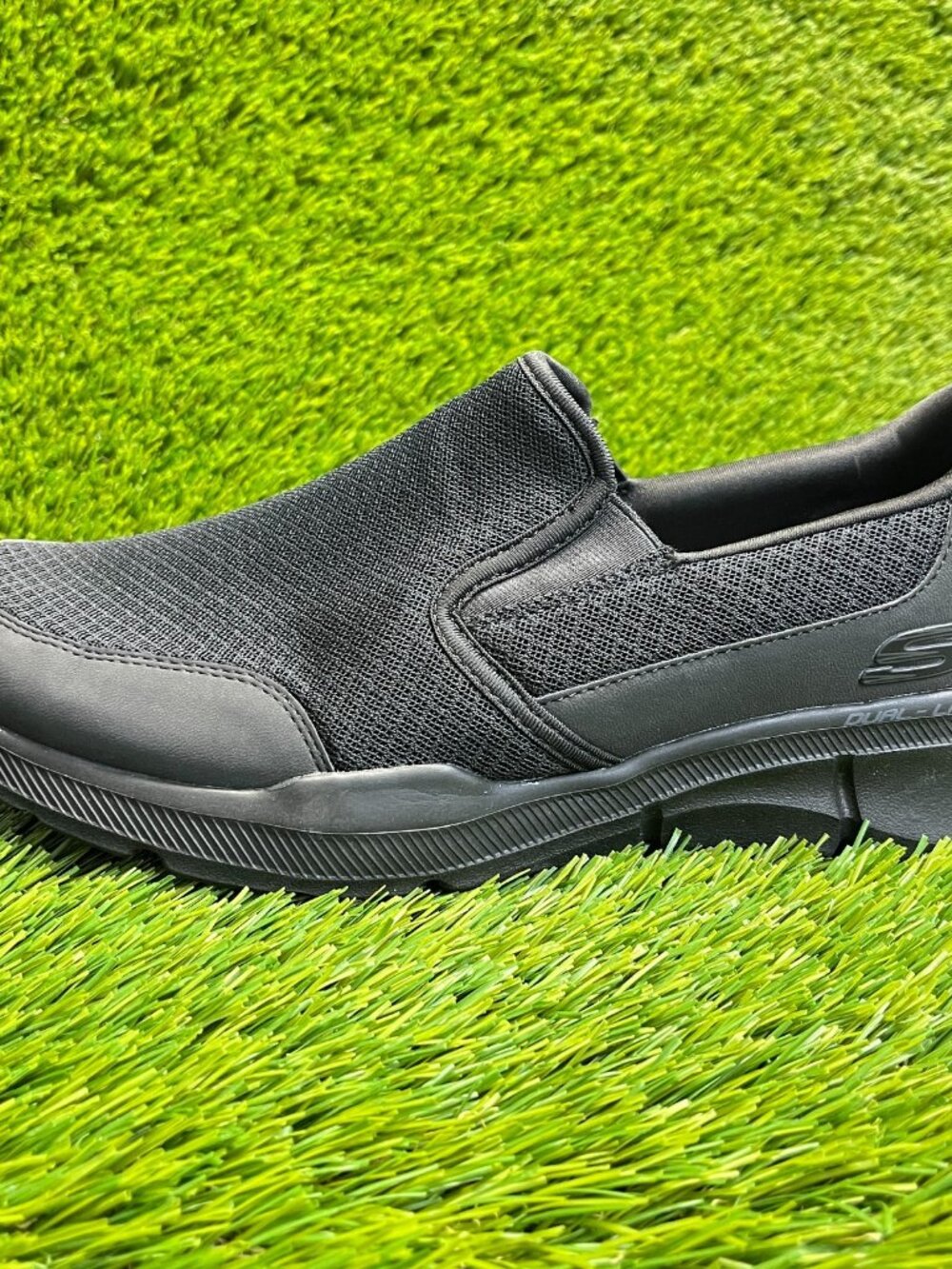 Skechers Equalizer 3.0 Mens Size 9.5 Black Casual Walking Slip On Shoes Sneakers - Picture 3 of 10